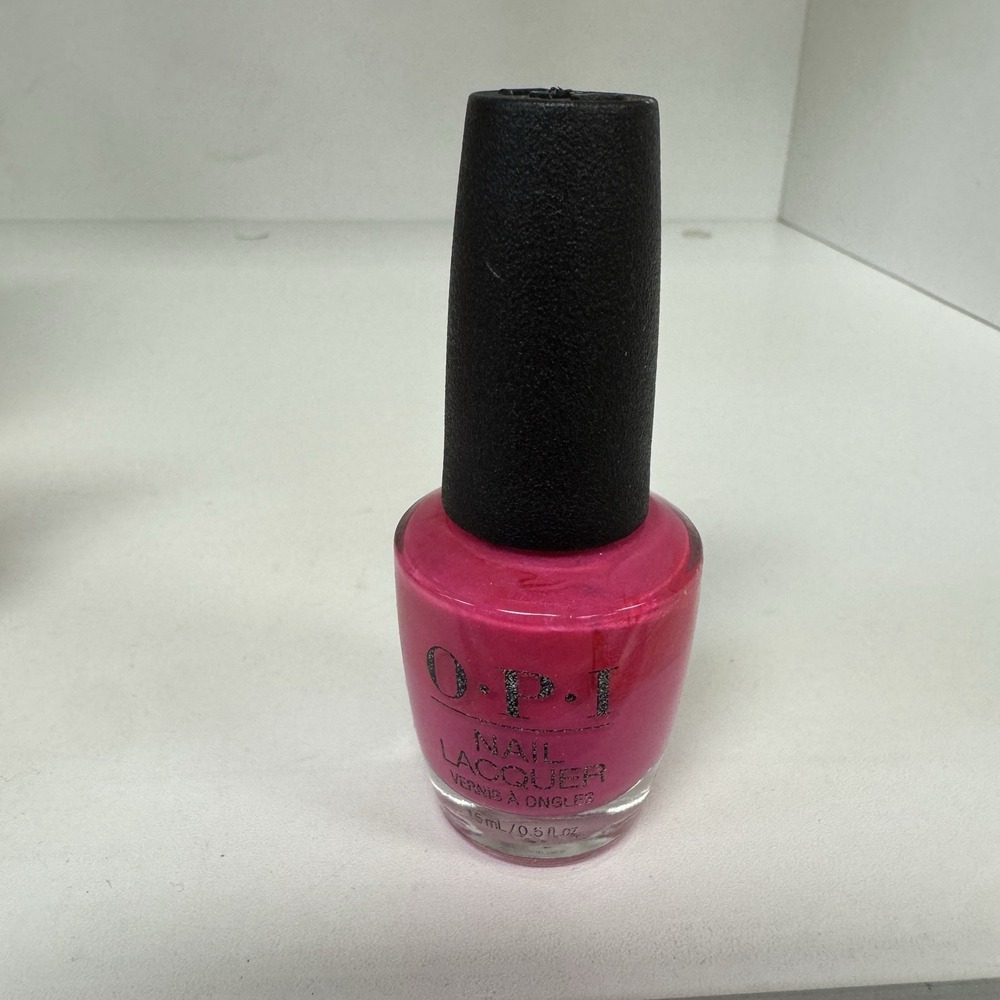 OPI - A20- La Paz-itively Hot Nail Polish, 0.5 oz new without box